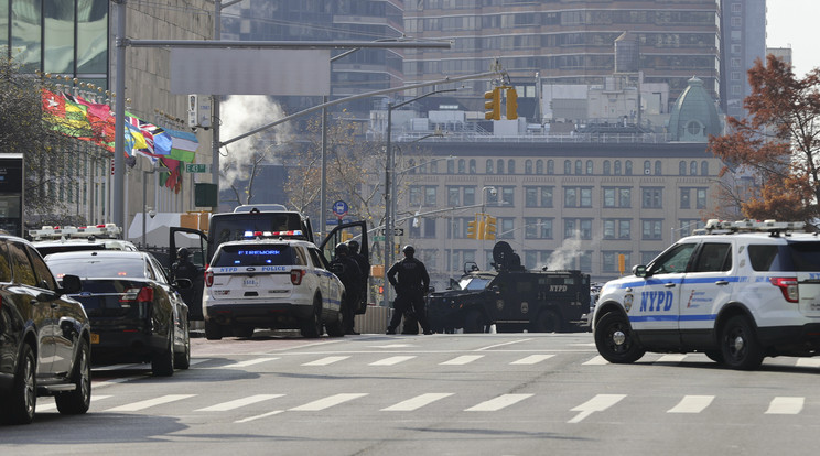 Fegyveresek az ENSZ New York-i főhadiszállásán/Northfoto