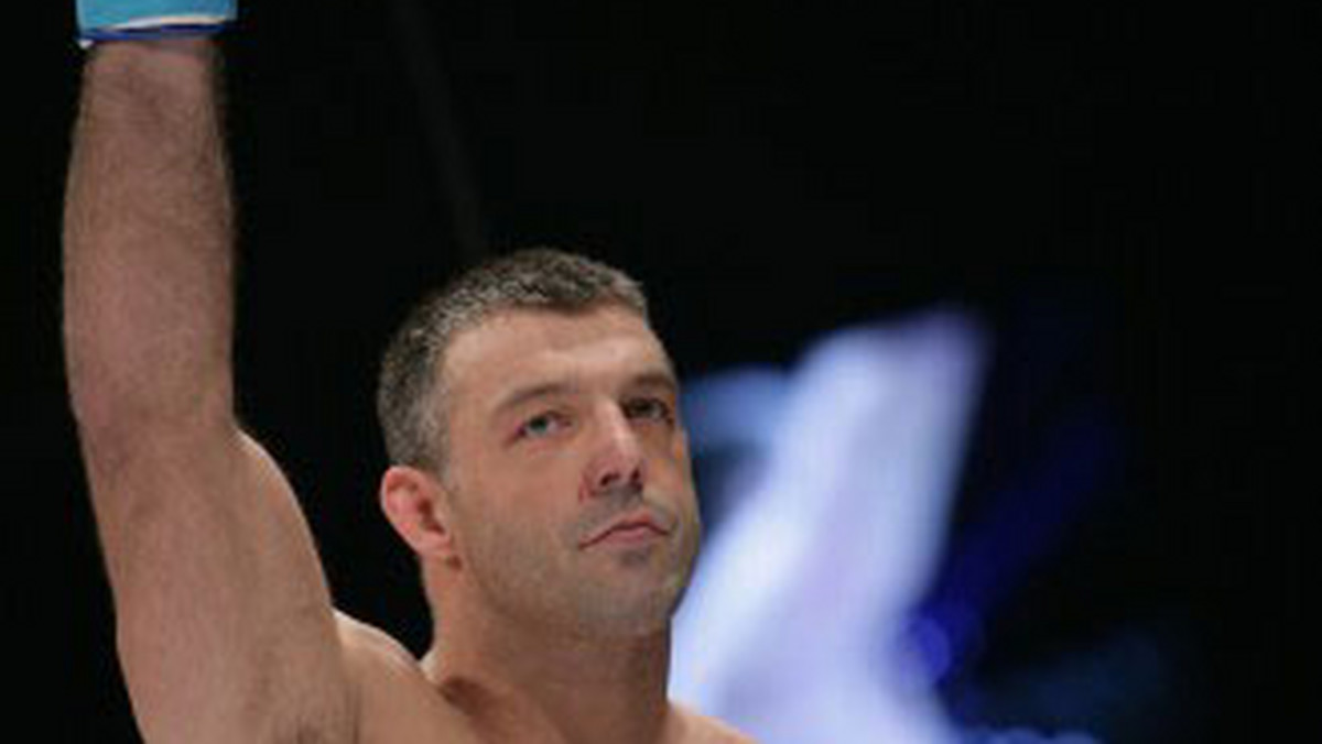 Paweł Nastula pokonał przed czasem Andrzeja Wrońskiego w walce podczas gali MMA, która odbyła się w Koszalinie. Rywalizacja gigantów polskiego sportu potrwała zaledwie kilkadziesiąt sekund.