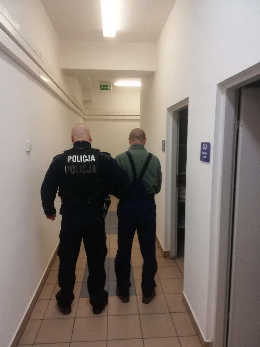 Libiąż. 24-latek wykrwawiał się na ulicy. Znaleźli go policjanci