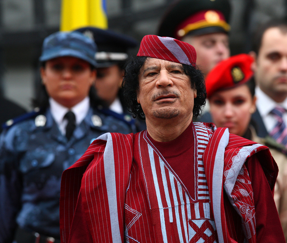 Muammar Kaddafi i kobiety, Fot. Shutterstock