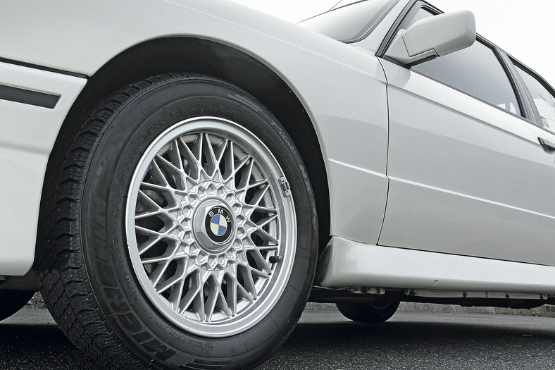 BMW M3 E30 - klasyk, który tworzył historię