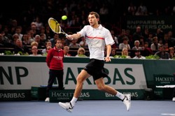 Dramatyczny mecz Jerzego Janowicza. Polak zaczął sezon od porażki