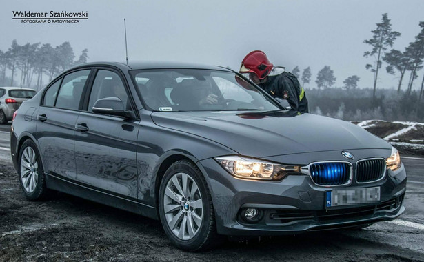 Policja przesiada się z insigni do BMW, a kierowcy zaskoczeni. Sponsorem państwowy gigant KGHM Polska Miedź [ZDJĘCIA]