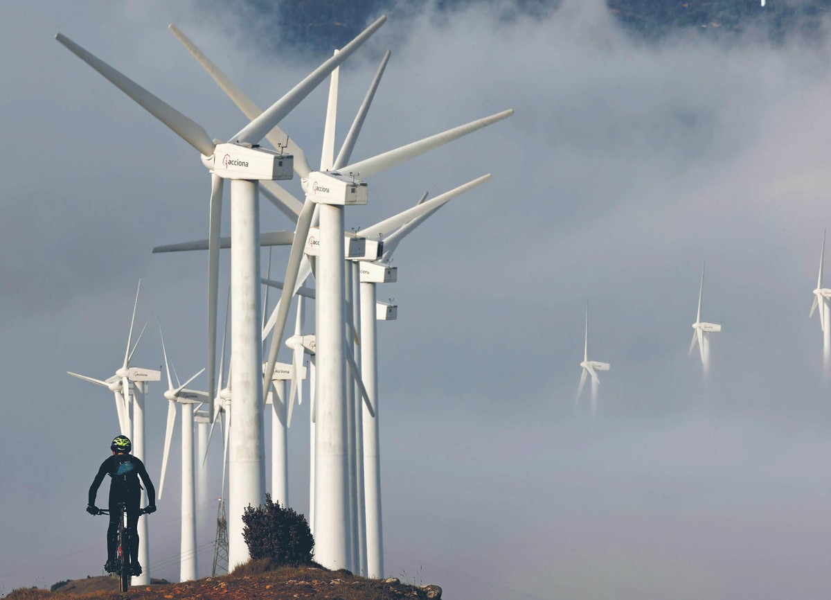 Milion dolarów na inwestycje w energetyce wiatrowej przekłada się na mniej niż dwa nowe miejsca pracy.