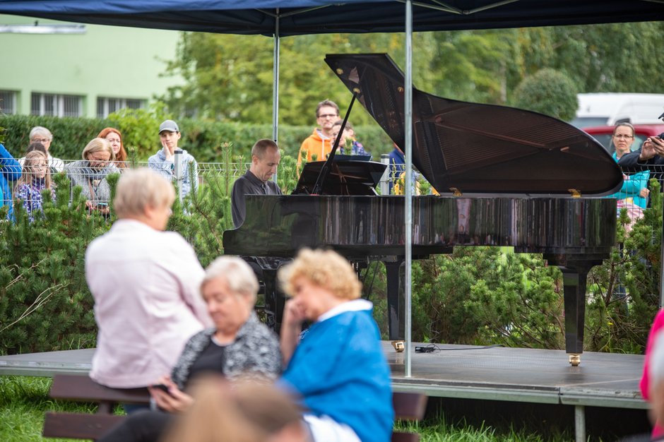 Fortepiany Wolności muzyka Grzegorza Ciechowskiego i Republiki