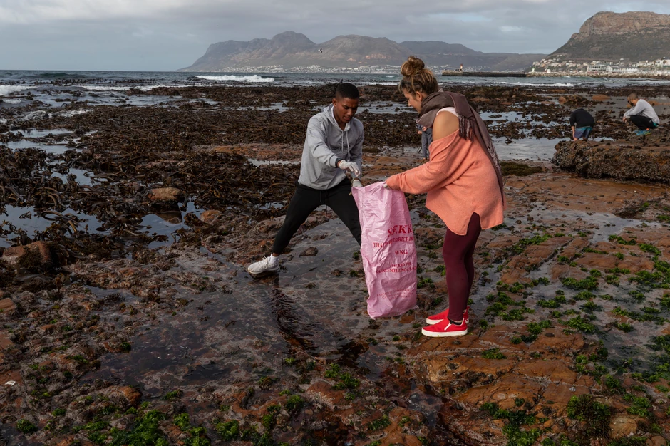 Čišćenje afričke obale od plastičnog otpada