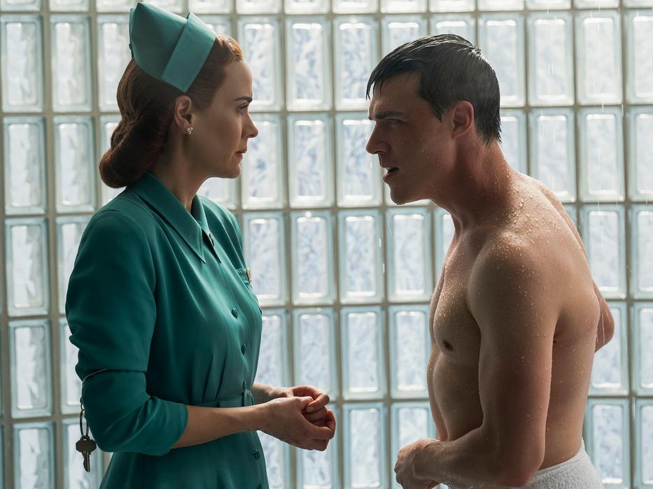 Sarah Paulson és Finn Wittrock fogadott testvérek a sorozatban / Fotó: Netflix