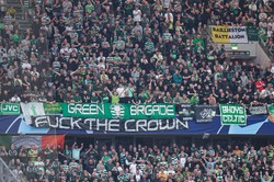 UEFA ukarała Celtic Glasgow za transparent obrażające koronę brytyjską