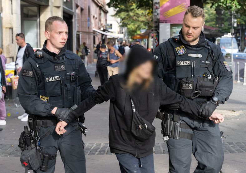 Narkotykowe problemy dzielnicy Bahnhofsviertel we Frankfurcie