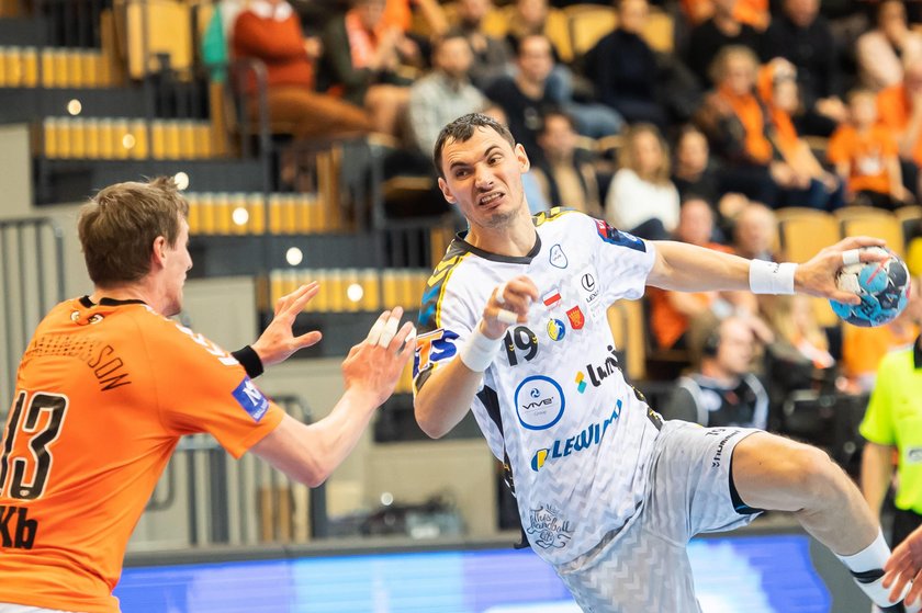 Handball CL IFK Kristianstad KS Vive Tauron Kielce 190209 Kristianstads Marc Canellas under hand