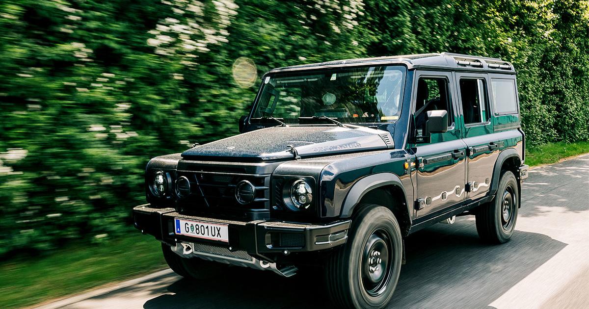 une copie du modèle Land Rover Defender.  En quoi est-il différent de l’original ?