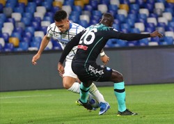 Napoli przerwało serię Interu. Handanovic sam wrzucił sobie piłkę do bramki