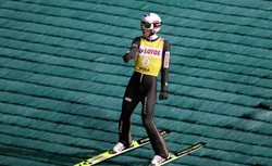 Letnia GP w skokach: Polacy z ogromną przewagą nad rywalami wygrali drużynowy konkurs w Wiśle