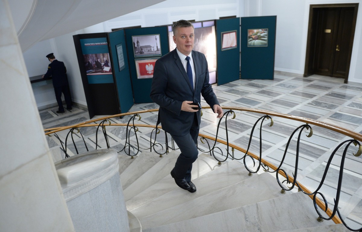 Były wicepremier uważa, że Berlin nie może oficjalnie zablokować decyzji o powstaniu baz NATO w Polsce.