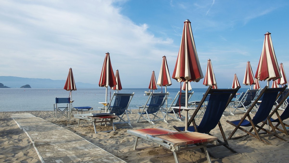 Otišao na plažu u Italiji pa se zaledio zbog visokih cena ležaljki i vode 