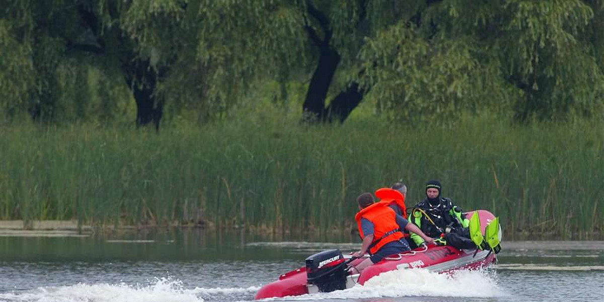 Na jeziorze wywróciła się łódź, nie żyje jeden mężczyzna