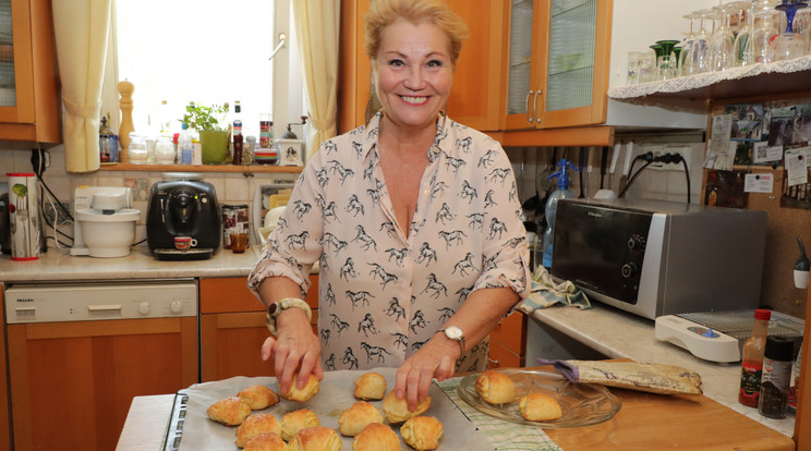 Bay Éva imádja a sütés-főzést, tudományáról a MAsterChef VIP középdöntőjében is számot ad majd /Fotó: Gmák László