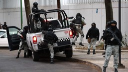 meksyk w ogniu po śmierci el mencho. podpalenia i blokady w 13 stanach