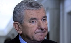 Nieoficjalnie po ekshumacji Nurowskiego: w jego grobie pochowano Handzlika