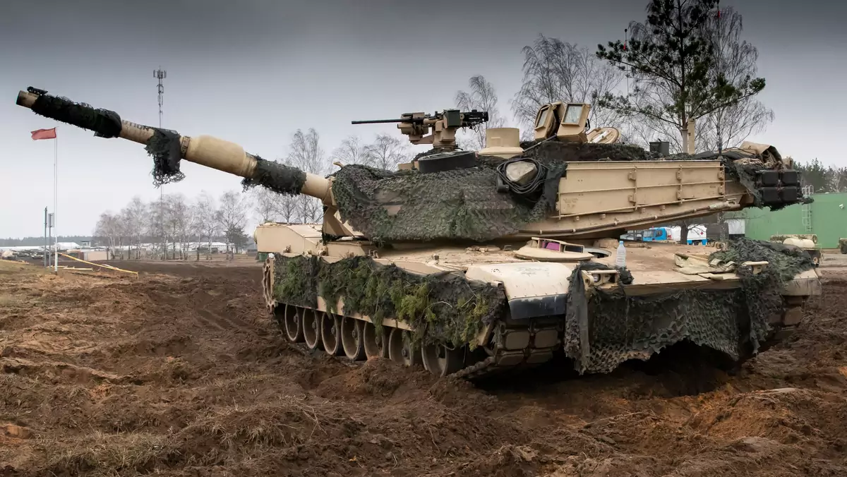 Na zdjęciu czołg Abrams w nowszej wersji M1A2