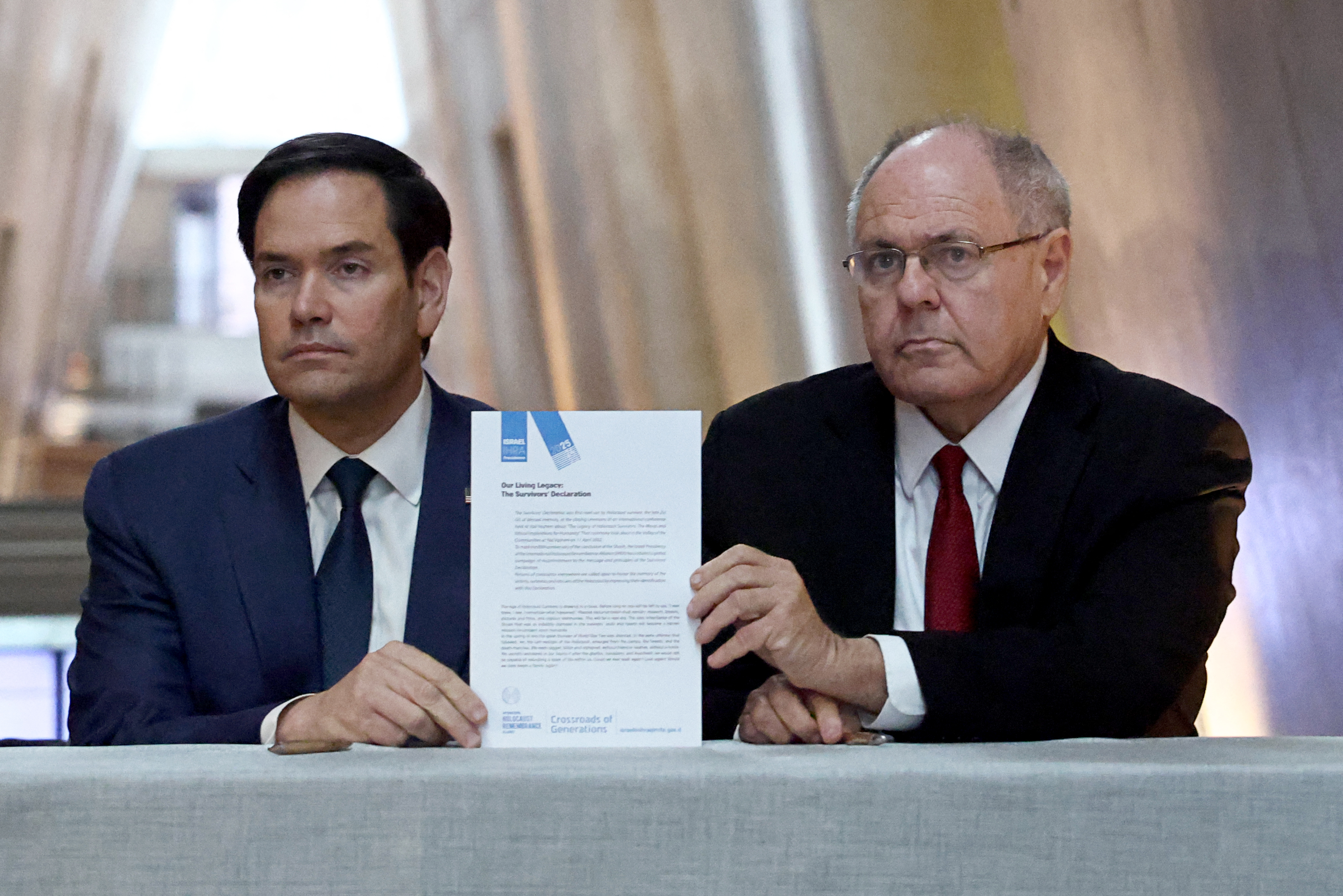 Nur noch 196.600 Holocaust-Überlebende: BVB und Firmen unterzeichnen Erklärung