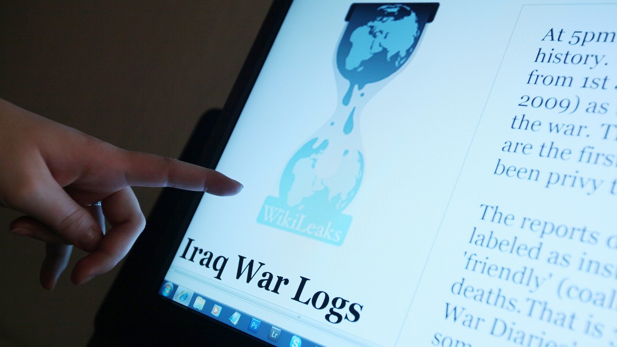 Pakistan skrytykował dzisiaj opublikowanie przez portal internetowy WikiLeaks tajnych raportów dyplomacji USA, w których ostrzegano m.in. przed groźbą przechwycenia pakistańskiego uranu przez islamskich ekstremistów. Uznał je za "nieodpowiedzialne".