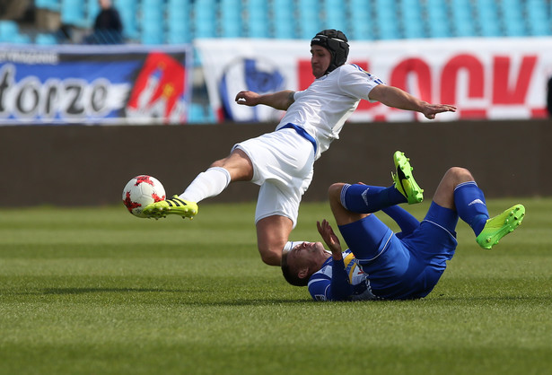 Lotto Ekstraklasa: Rezerwowy uratował Ruch przed porażką w Płocku