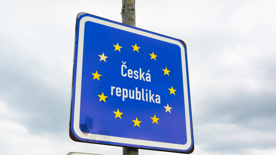 Koronawirus: Czechy i Słowacja wprowadzają stan wyjątkowy