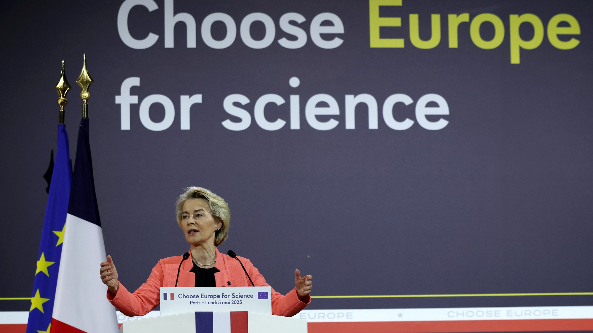 Predsedníčka Európskej komisie Ursula Von der Leyenová počas podujatia „Choose Europe for Science“ (Poďte robiť vedu do Európy), REUTERS/Gonzalo Fuentes