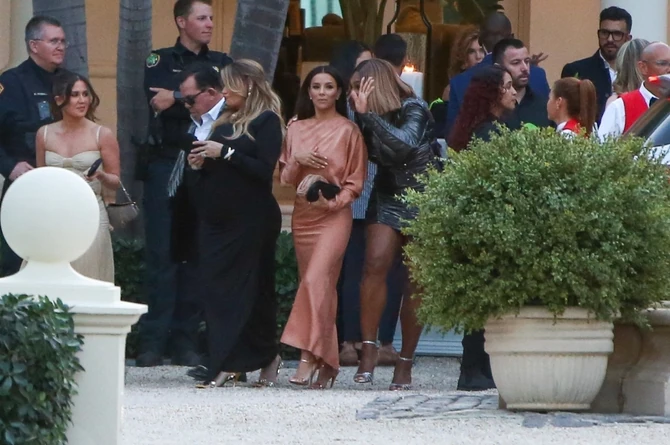 Eva Longorija na venčanju Bruklina Bekama i Nikole Pelc