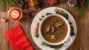 świetna alternatywa dla czerwonego barszczu. tak wigilijny żur grzyb