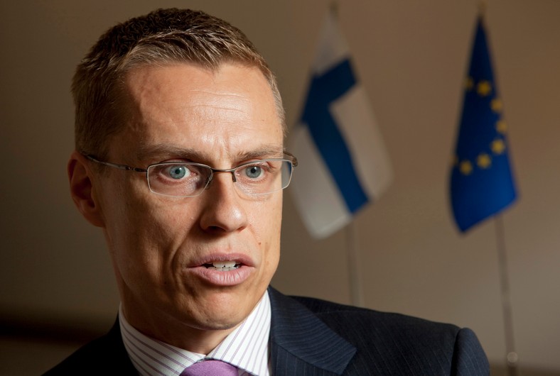 Alexander Stubb - minister handlu zagranicznego i spraw europejskich Finlandii. Były minister spraw zagranicznych (2008-2011), były poseł do Parlamentu Europejskiego, były doradca szefa Komisji Europejskiej Romano Prodiego. Profesor Kolegium Europejskiego w Brugii, doktor polityki międzynarodowej London School of Economics.