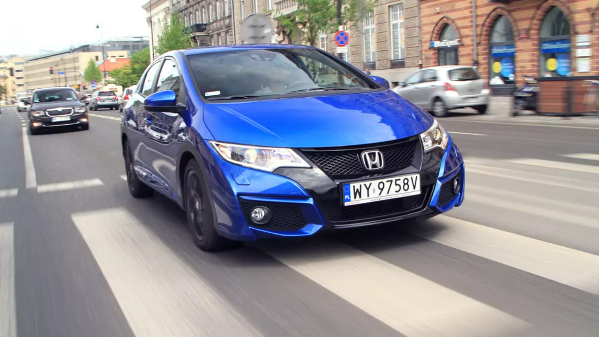 Honda Civic Sport 1.8 i-VTEC - kompakt w bojowej stylistyce