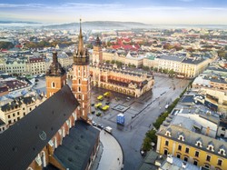 360 tys. specjalistów IT w Polsce. Kraków zasysa ich jak odkurzacz [RAPORT I RANKING PRACODAWCÓW]
