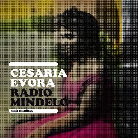 Cesaria Evora wraca do lat młodzieńczych