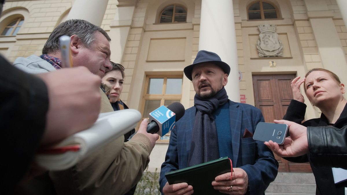 W dalszym ciągu prowadzone są rozmowy koalicyjne, które mają zakończyć się wystawieniem wspólnej listy i poparciem Krzysztofa Żuka, jako kandydata na fotel prezydenta Lublina. Jednak sprawa zaczyna się przeciągać. - W ostatnim czasie negocjacje utknęły w miejscu – mówi nam Jacek Bury, członek zarządu Nowoczesnej.