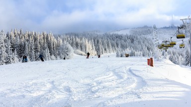 Pierwszy weekend po poluzowaniu obostrzeń. Ośrodki narciarskie w Beskidach spodziewają się tłumów