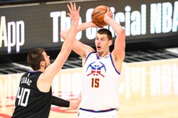 Nikola Jokic po raz drugi z rzędu wybrany MVP sezonu ligi NBA