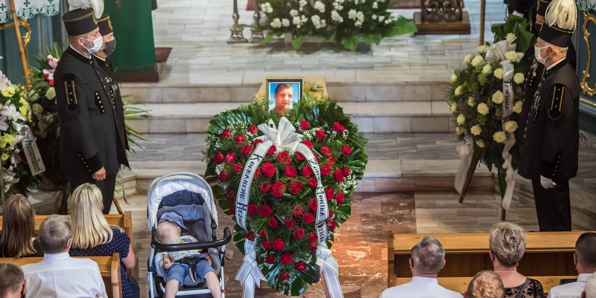 Zginął ratując tonące dzieci w Holandii. Ostatnie pożegnanie bohaterskiego Polaka