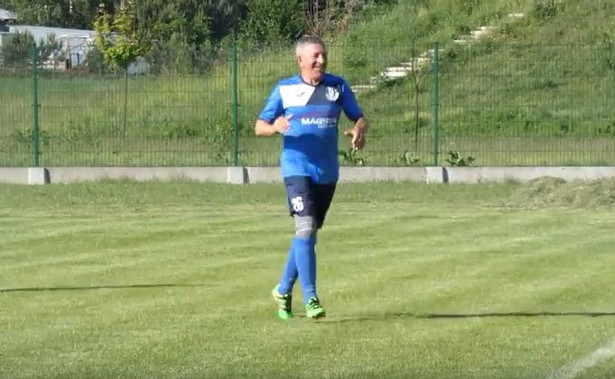 71-latek strzelił gola w polskiej lidze. Bogdan Głąbicki bohaterem internetu