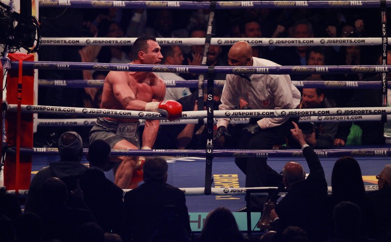 Joshua znokautował Kliczkę w walce gigantów. Brytyjczyk nowym mistrzem WBA, IBF i IBO