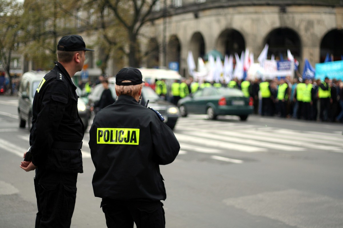 W tym roku do policji wpłynęło już niemal 60 tys. podań o pracę.