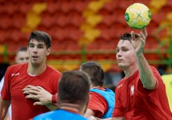 W niedzielę walkę o medale rozpoczynają polscy siatkarze i szczypiorniści