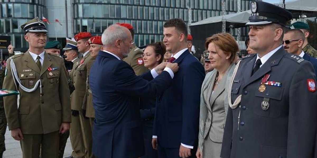 Medal zostanie u Misiewicza