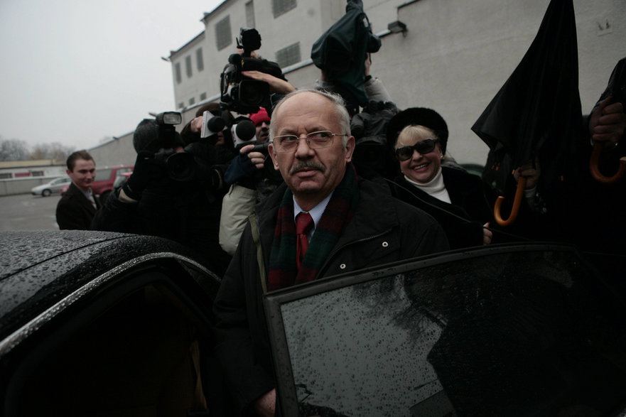 W areszcie w Szamotułach dłużej od Eligiusza Komarowskiego siedział Henryk Stokłosa. Były senator wyszedł na wolność 24 grudnia 2008 r.