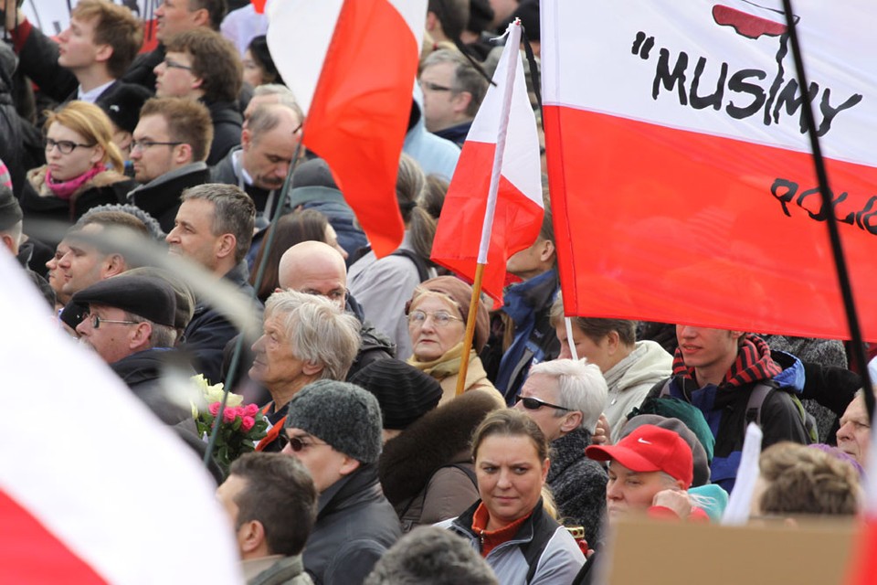 Tłum przed Pałacem Prezydenckim, fot. Iza Procyk-Lewandowska