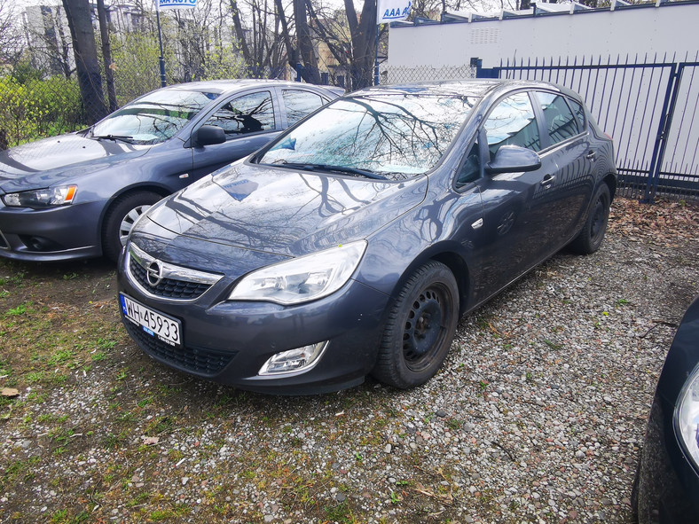 Opel Astra 1.6/116 KM, rocznik 2011, 31 999 zł