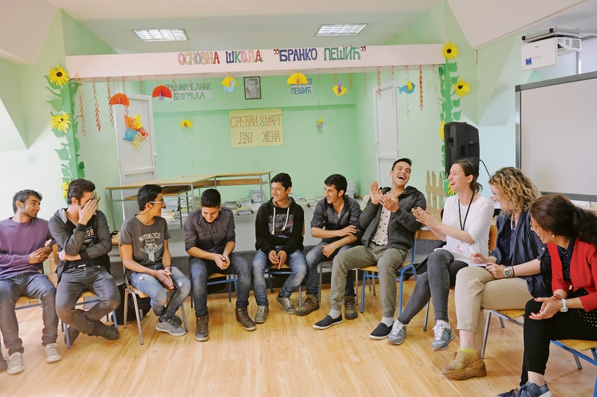 Ta deca su sjajna za saradnju, izbegavaju konflikte, druže se s našim đacima i brzo nauče srpski jezik, kaže direktor OŠ „Branko Pešić“ u Zemunu