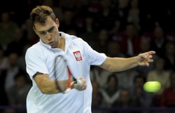Janowicz za dwie porażki i kompromitację na konferencji zarobił 100 tys. zł