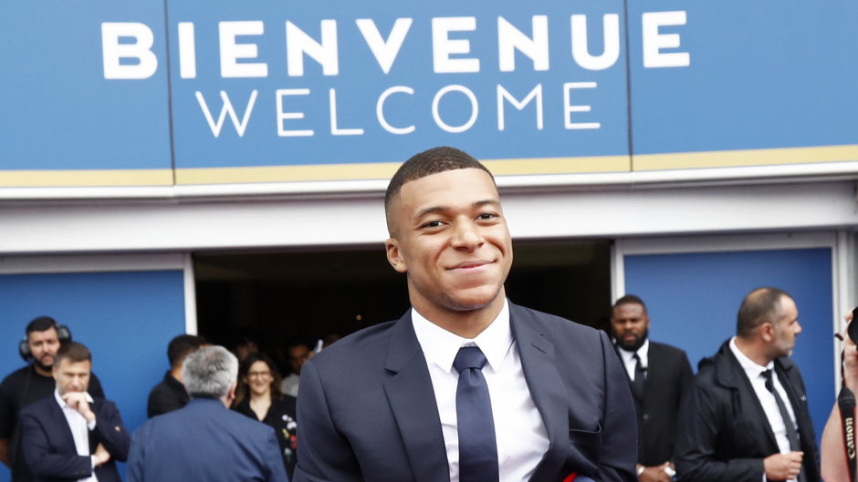 Kylian Mbappe chce, by Ousmane Dembele trafił do PSG